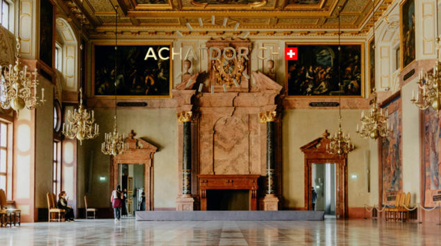 L&rsquo;or comme symbole de pouvoir et de richesse : l&rsquo;utilisation historique par les monarques et les aristocrates