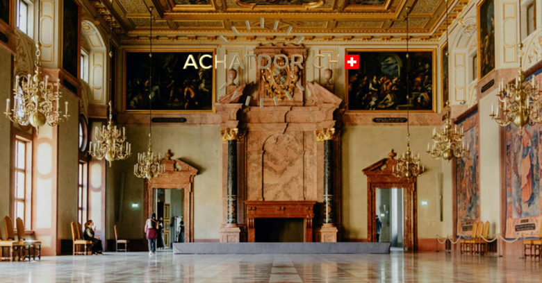 L&rsquo;or comme symbole de pouvoir et de richesse : l&rsquo;utilisation historique par les monarques et les aristocrates